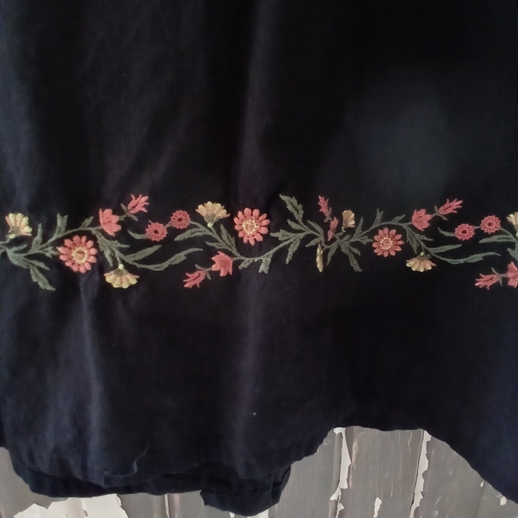 BUTTON UP SHORT SLEEVED EMBROIDERED SHIRT LARGE BY OLD NAVY - Picture 5 of 5
